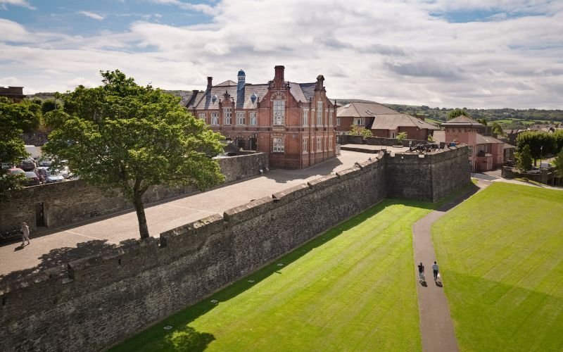 MI Derry Walls via Tourism Ireland