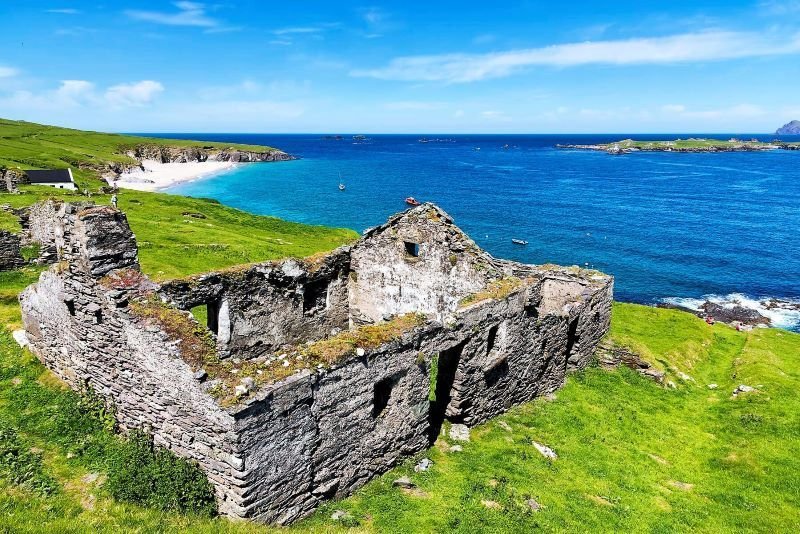great blasket abandoned house icp